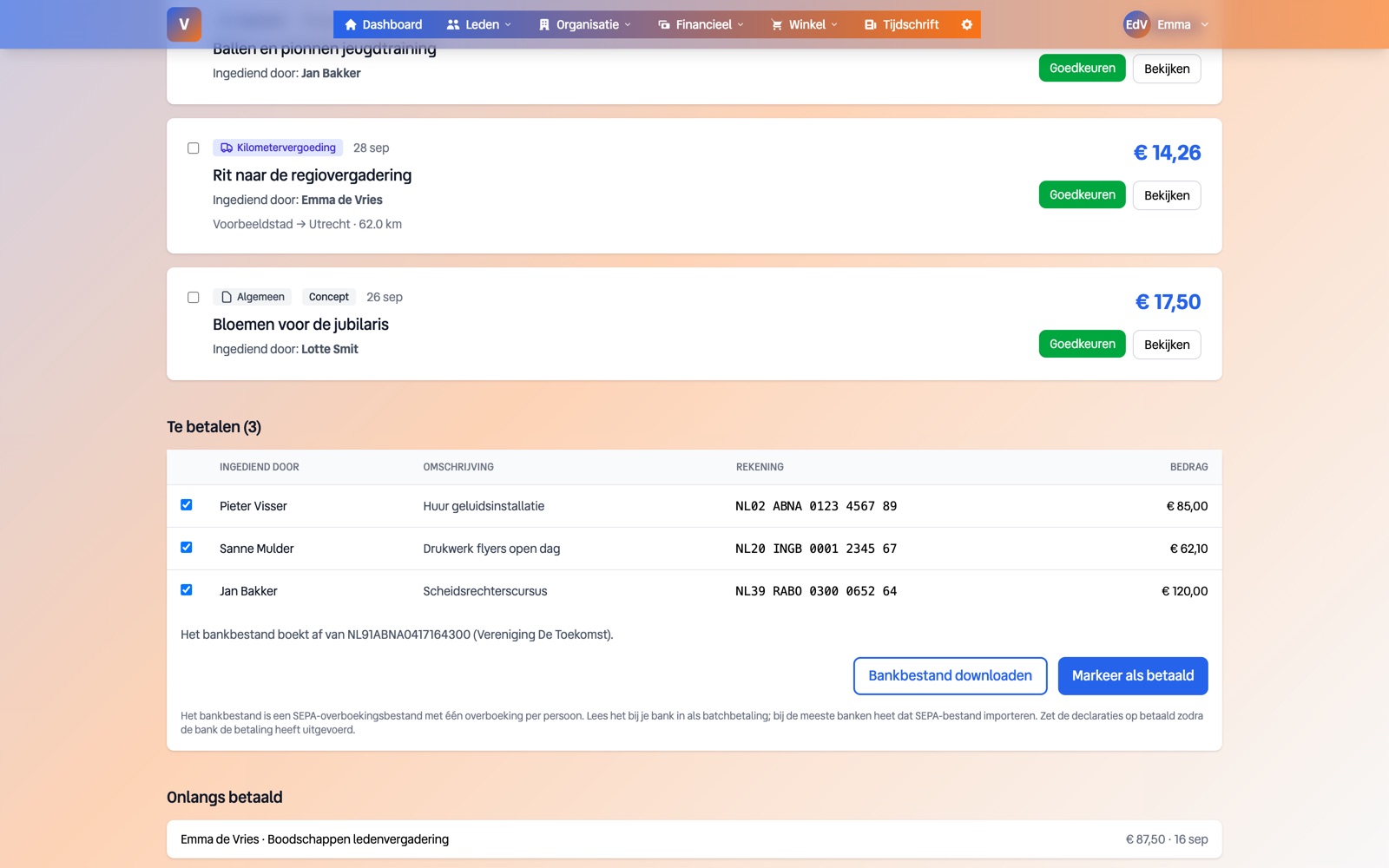 The To pay block with three approved claims, their account numbers and the Download bank file button